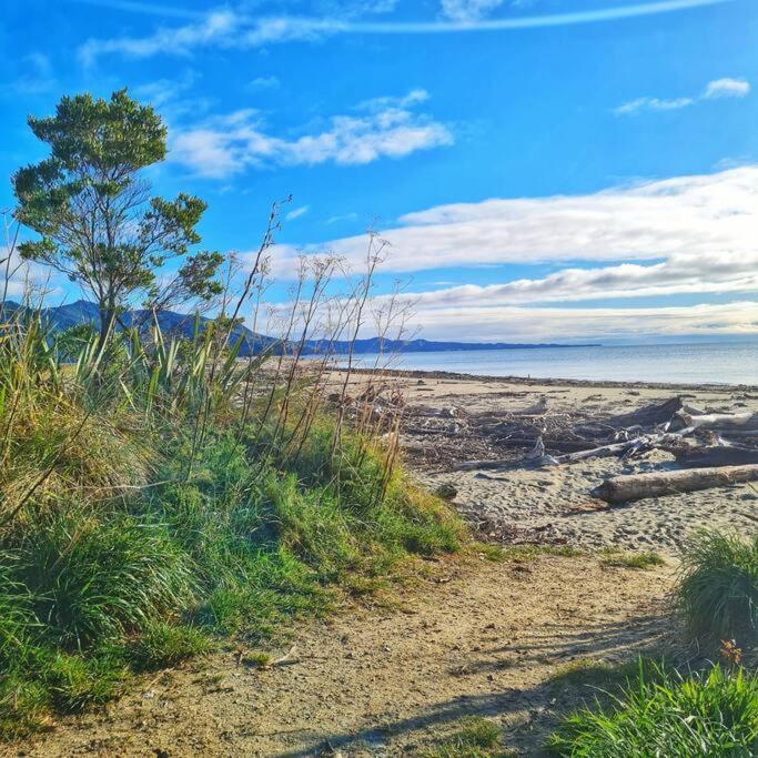 Beachfront Escape Collingwood Exteriör bild